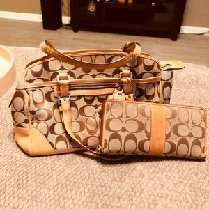 Coach purse with wallet